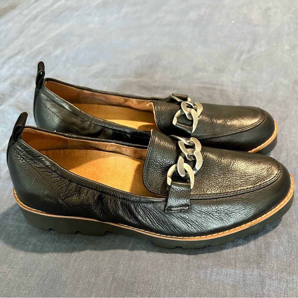 Vionic Black Leather Loafers with Chain Detail